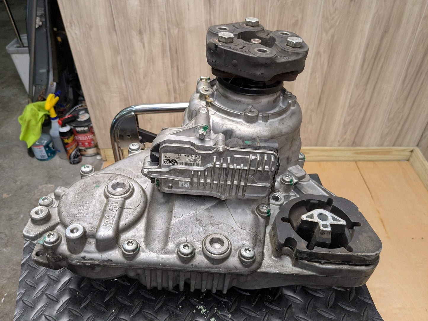 Unknown Transmission Transfer Case k 7643751