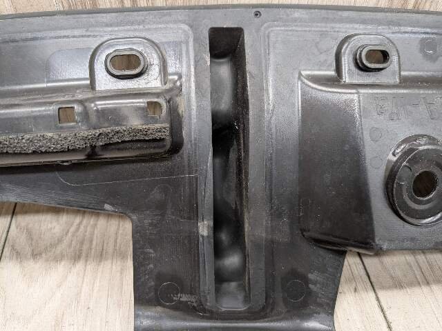 OEM BMW F90 M5 G30 530 540 M550 Front Right Engine Support Sealing Cover Trim