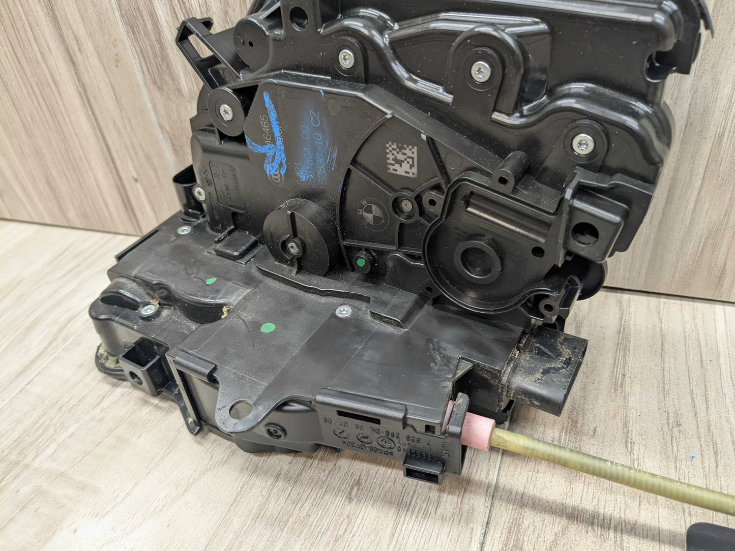 2016 BMW 750i G12 Front Right Passenger Door Latch Lock Actuator w/ Soft Close 2581894 16-22 OEM BMW G11 G12 FRONT RIGHT PASSENGER Door Lock Latch Actuator SOFT CLOSE