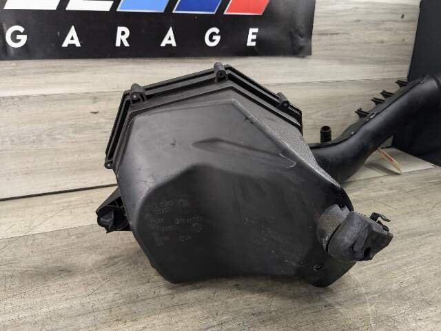 15-20 OEM BMW F80 F82 F83 F87 M2 M3 M4 S55 Left Driver Air Intake Filter Airbox