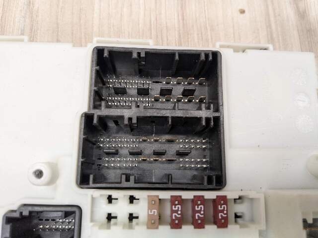 OEM BMW F30 F32 F33 F36 F80 F82 M3 M4 Body Control Junction Box Module FEM + Key