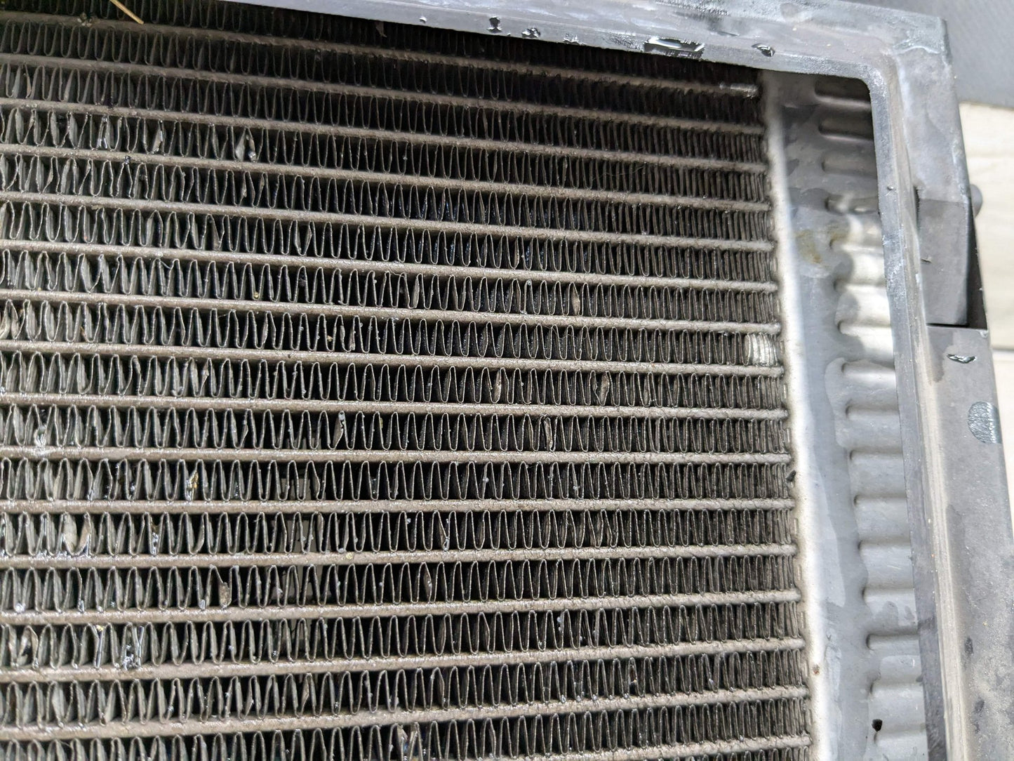 2016 BMW 750i G12 Left or Right Secondary Auxiliary radiator 8619383 16-21 OEM BMW F90 G12 G14 G30 M5 Secondary Auxiliary Coolant Remote Radiator