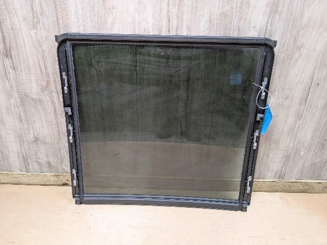 18-24 OEM BMW F97 G01 X3 X3M Rear Sunroof Sun Roof Cover Window Glass 7493796