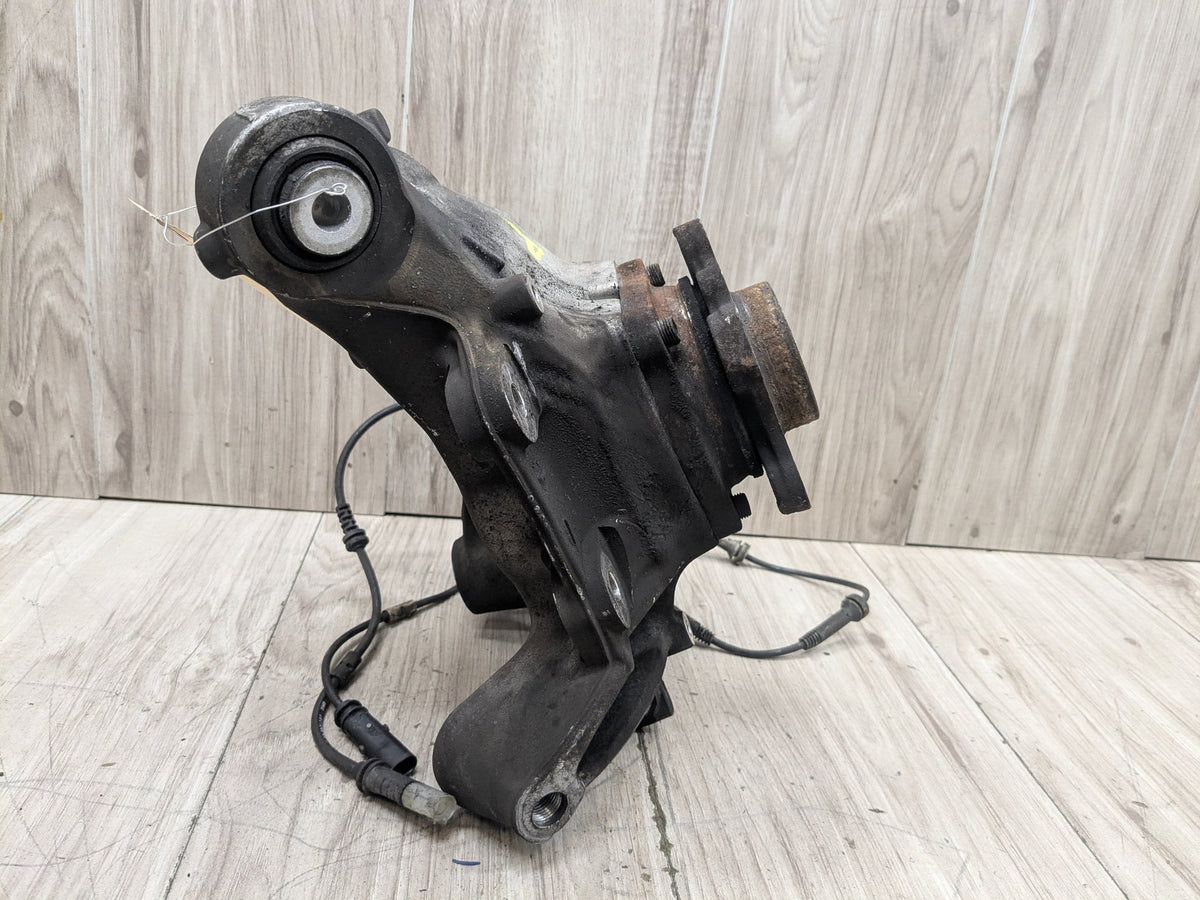2017-2023 BMW M550i G30 Rear Right Passenger Spindle Knuckle w/ Bearing 6866338 17-23 OEM BMW G30 530 540 M5550 REAR Right Passenger Hub Knuckle Bearing Carrier OEM