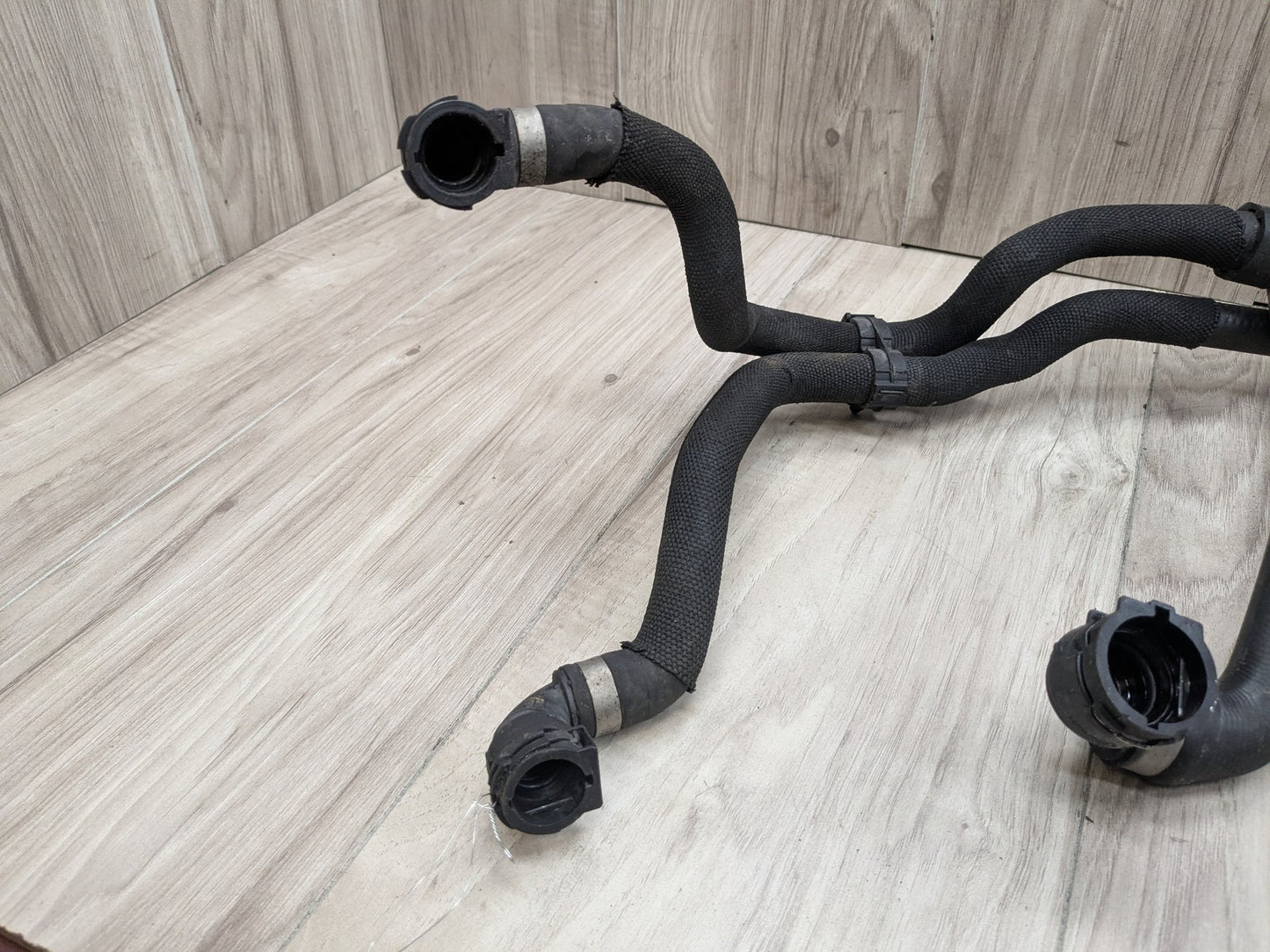 OEM BMW G11 G12 G30 M550 750 Engine N63R Water Pump Coolant Hose Tube Pipe