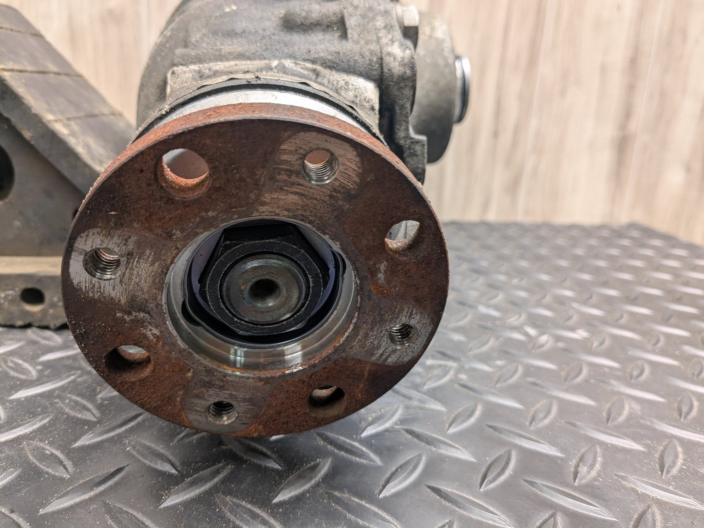 2014 BMW 435i F32 Front Axle Carrier Differential 7584519 OEM BMW F10 F30 F32 F33 F36 AWD Front Differential Axle Gearbox Carrier 3.23 N55