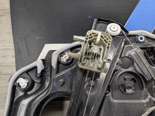 OEM BMW G20 G80 330 M340 M3 FRONT Left Driver Door Window Regulator Motor