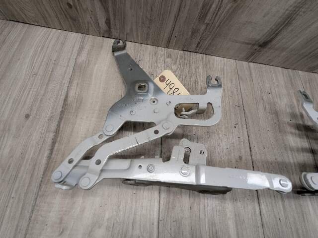 OEM BMW F15 F16 F85 F86 X5 X6 Left Right Hood Hinge Support Bracket SET White