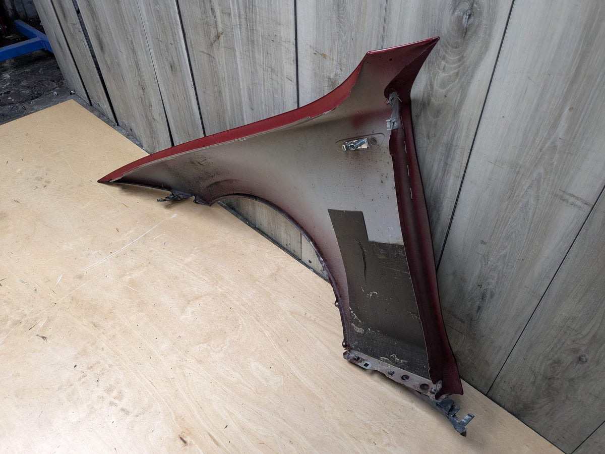 *08-13 OEM BMW E82 E88 128 135 Right Passenger Side Fender Panel Red A82 Red VERMILIONROT METALLIC (A82)
