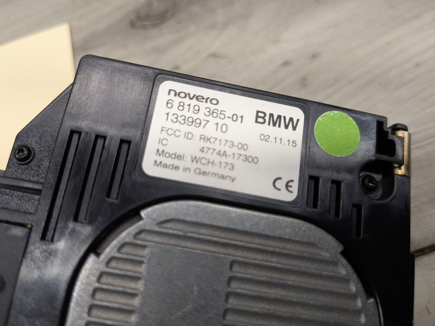 16-19 OEM BMW G11 G12 740 750 M760 Wireless Phone Charger Control Module