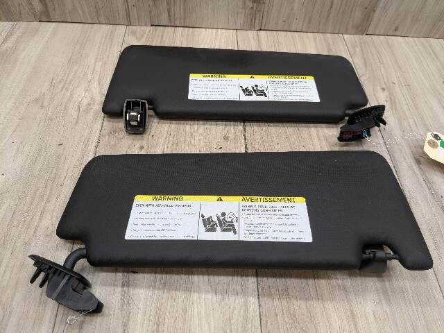 19-25 OEM BMW G20 G80 330 M340 M3 Left Driver Side Interior Sun Visor Black