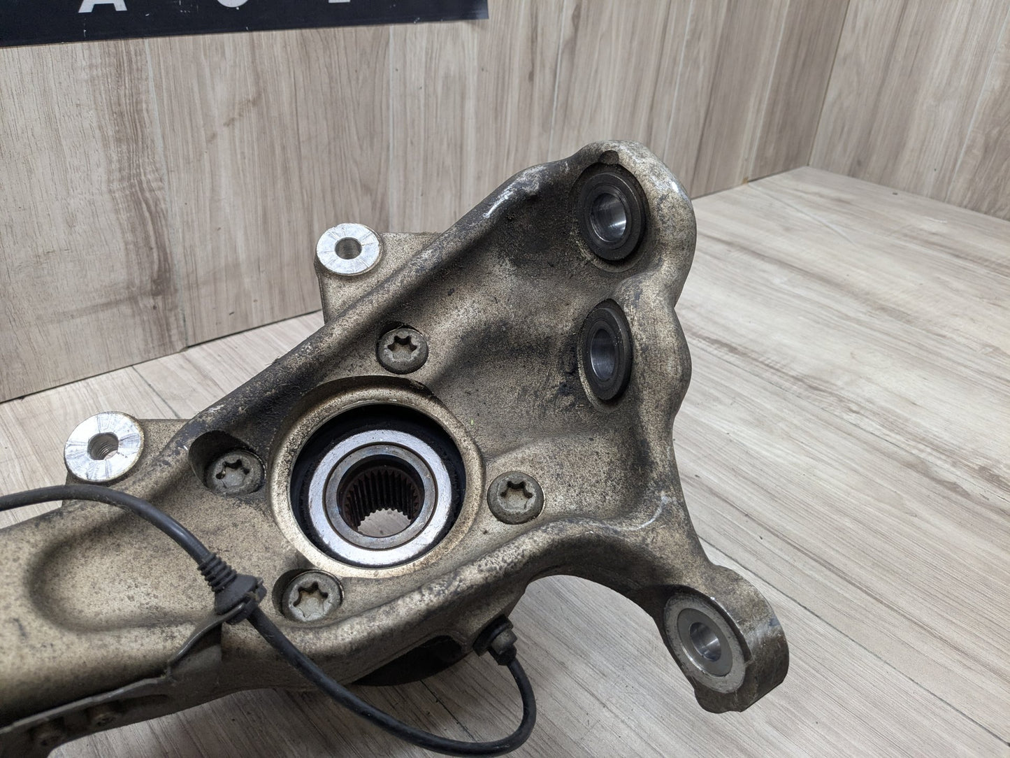 OEM BMW E70 F15 F16 X5 X6 Front Right Passenger Spindle Hub Knuckle Bearing