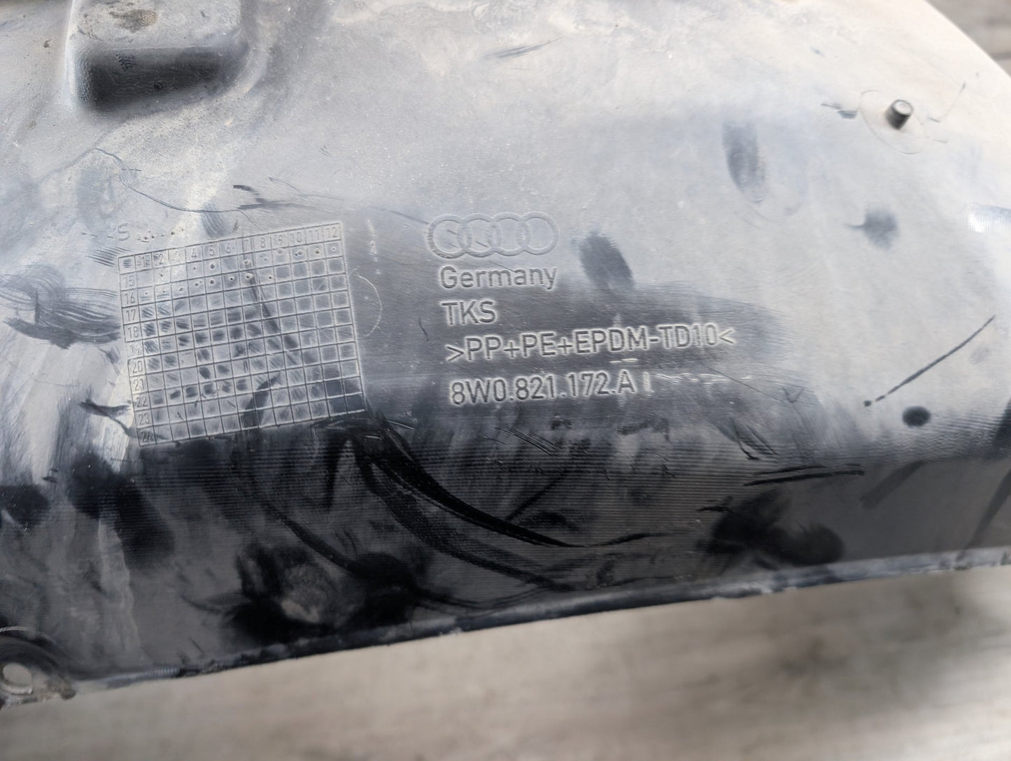 2017 Audi A4 B9 Front Left Driver Wheel Fender Liner Splash Guard 0 17-19 OEM AUDI A4 S4 S7 Front Left Driver Fender Liner Wheel Splash Guard OEM