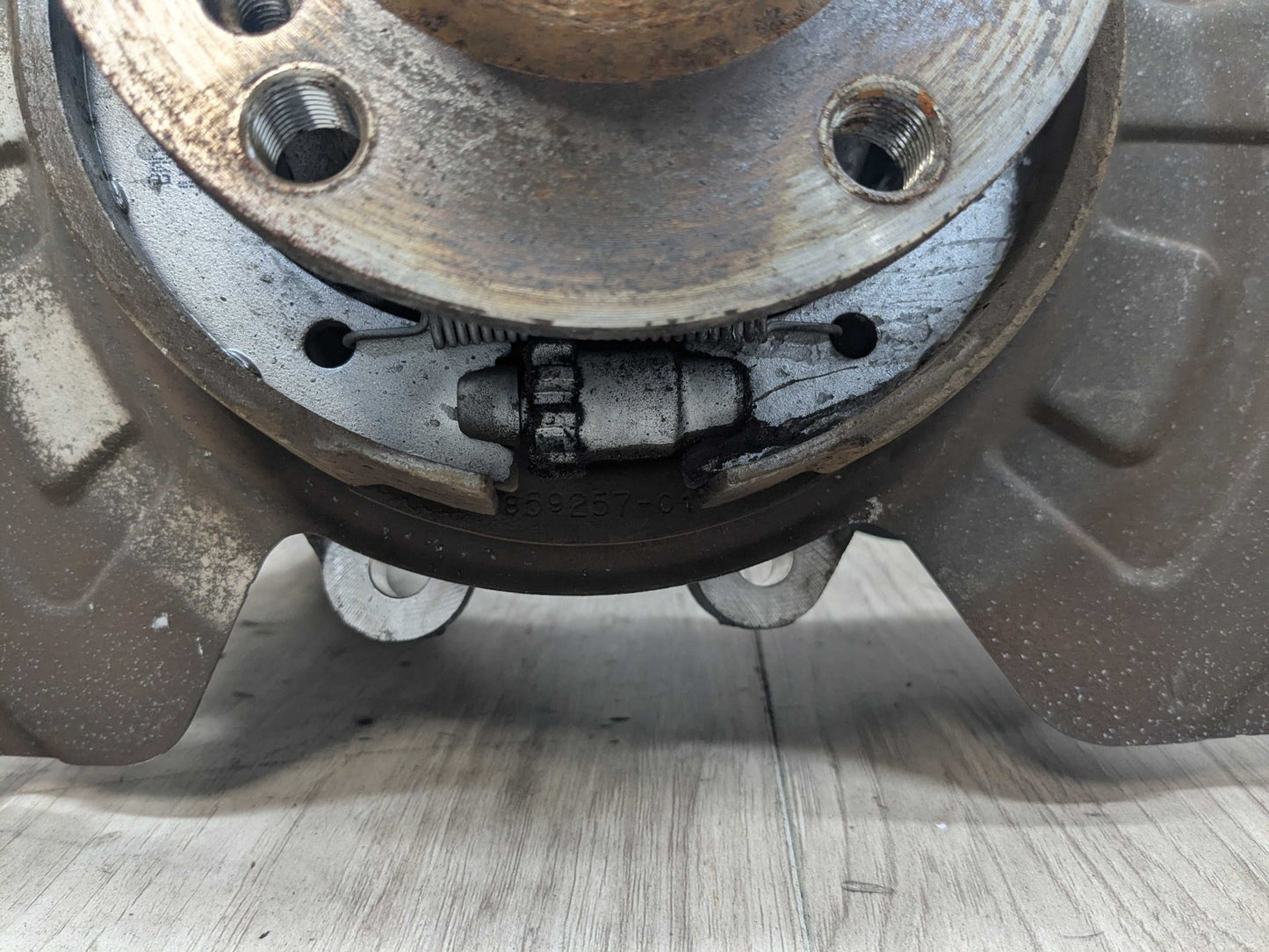 2022 BMW 330i G20 Rear Right Passenger Spindle Knuckle w/ Bearing 6770984 OEM BMW E70 F15 F16 F85 X5 X6 Rear Right Passenger Spindle Hub Carrier Knuckle