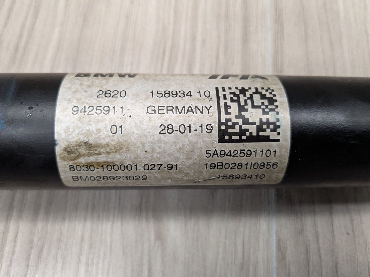 2019 BMW 330i G20 Front Propeller Driveshaft Drive Shaft 9425911 OEM BMW G12 G20 G30 F90 X3 X4 X5 M5 M8 Sedan Drive Shaft Driveshaft Front Output