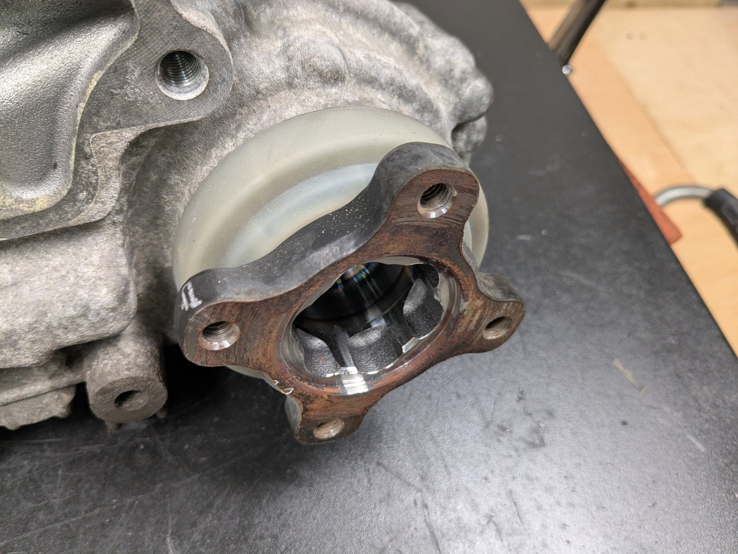 2014 BMW 320i Transmission Transfer Case 163370k 7505374