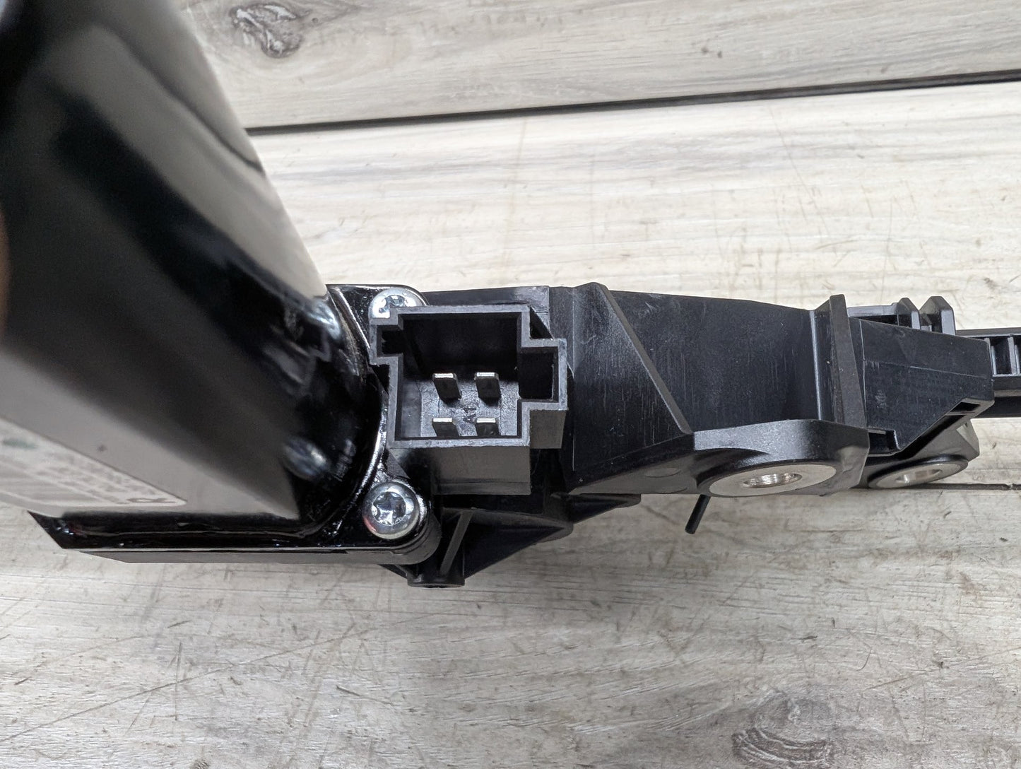2009-2017 Mercedes-Benz E550 E-Class A207 Front Right Passenger Seatbelt Seat Belt Retractor A2078600282