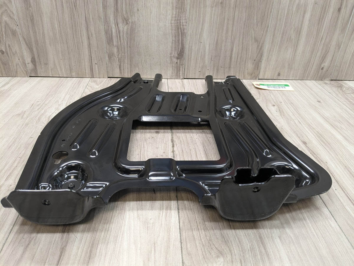 14-16 OEM Mercedes W212 E350 E550 Rear Package Loud Speaker Audio Tray Bracket