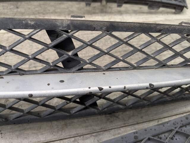 *OEM BMW Front Left Right Center Lower Bumper Grille Vent Trim