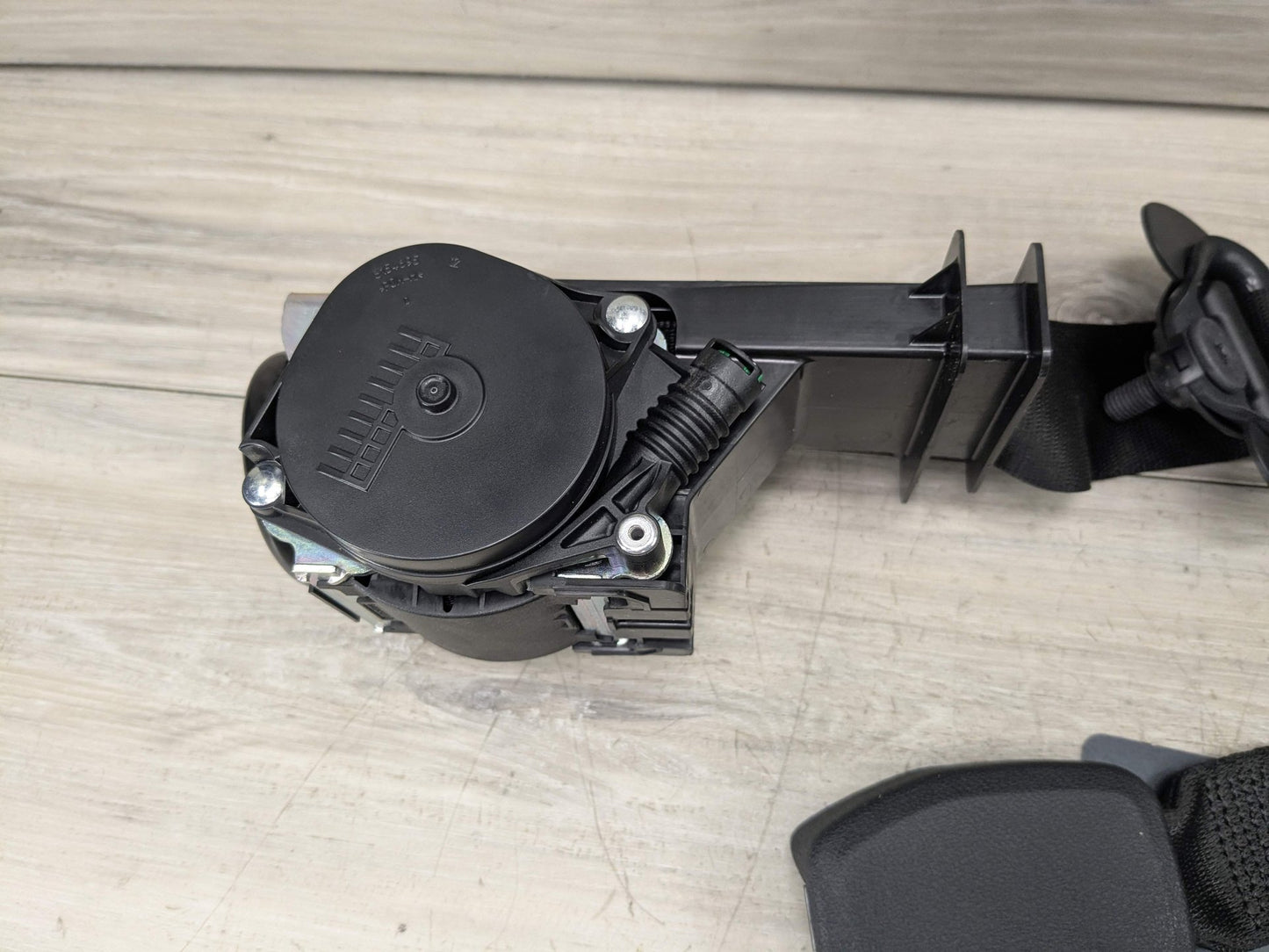 2022 BMW 430i G26 Front Right Passenger Seatbelt Seat Belt Retractor 7496296 19-24 OEM BMW G20 G26 G80 Front Right Passenger Seat Belt Seatbelt Retractor