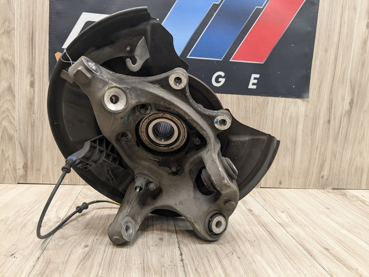 OEM Mercedes W212 E350 E550 Front Right Passenger Hub Knuckle Bearing Carrier