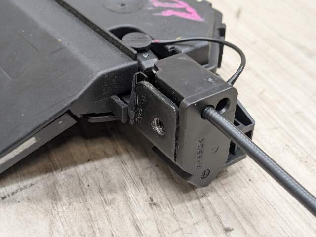 2011 BMW 135i E88 Liftgate Trunk Lid Liftgate Lock Latch Actuator 7840617