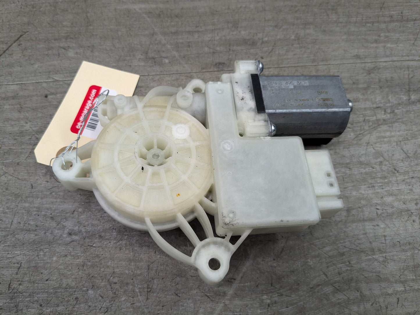 2020 BMW M340i G20 Rear Left Driver Door Window Glass Regulator Motor 8495867 19-24 OEM BMW G20 330 340 Rear Left Driver Side Door Window Regulator Motor