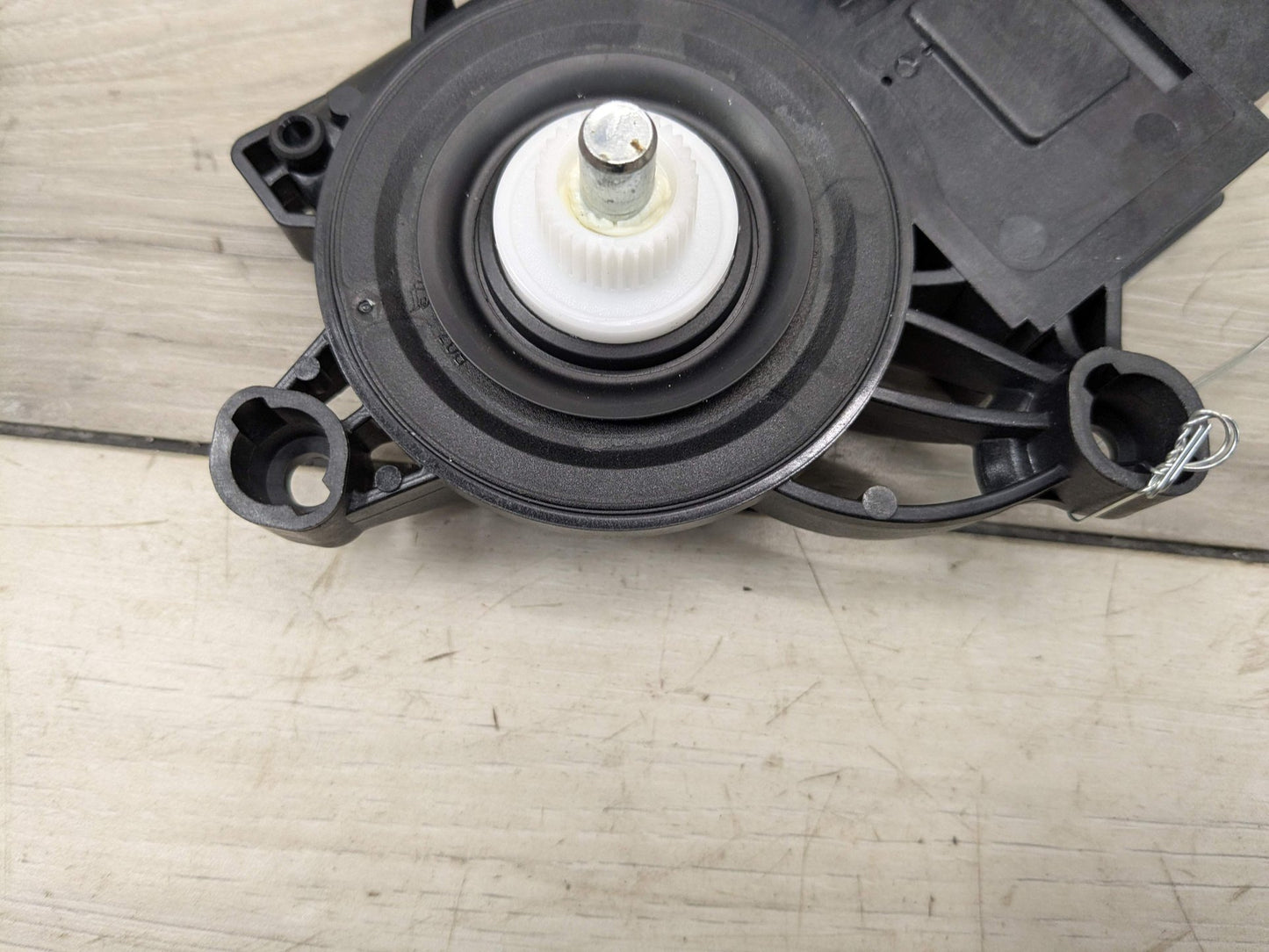2021 BMW M340i G20 Front Left Driver Door Window Glass Regulator Motor 8498859 OEM BMW G20 G80 330 M340 M3 FRONT Left Driver Side Door Window Regulator Motor