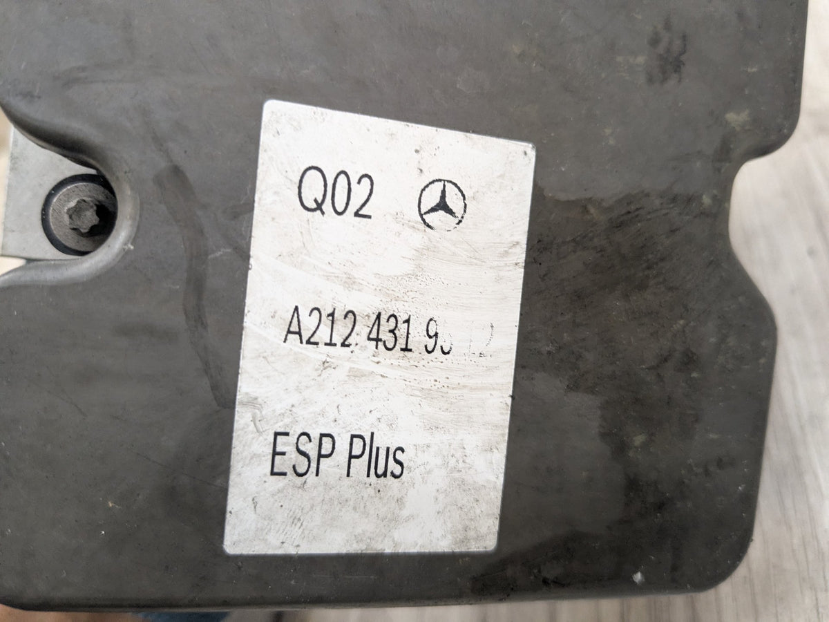 OEM Mercedes W212 E350 E550 ABS Brake Pump Anti Lock Dynamic Stability Control