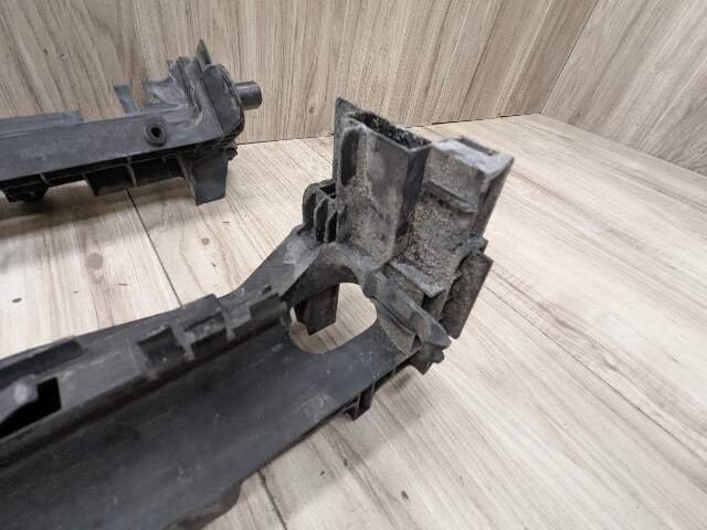 2015-2021 Mercedes-Benz C43 W205 Radiator Lower Mounting Brackets SET 0