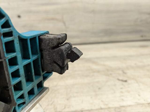 OEM BMW F90 F93 G11 G12 G16 G30 M5 Radiator Mount Support Bracket Left Right SET