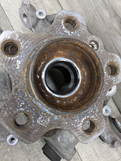 2017 BMW 540i G30 Rear Right Passenger Spindle Knuckle w/ Bearing 6866338 17-23 OEM BMW G30 530 540 M5550 REAR Right Passenger Hub Knuckle Bearing Carrier