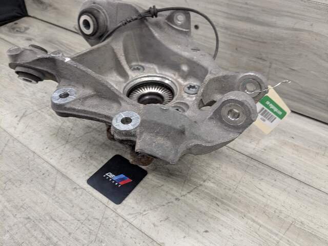 19-25 OEM BMW G20 330 M340 REAR Left Driver Knuckle Wheel Hub Spindle Bearing