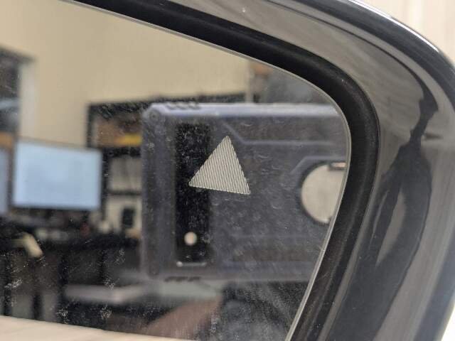 2018 BMW M550i G30 Front Right Passenger Side Mirror Assembly 7485226