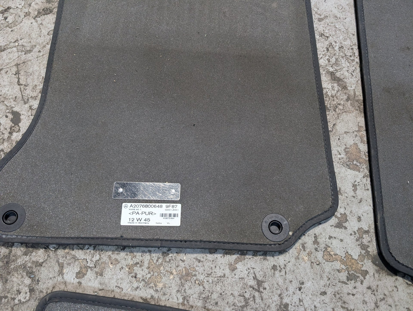 2009-2017 Mercedes-Benz E550 E-Class A207 Front Rear Left Right Mat Carpet Floor Mats SET A2076800648