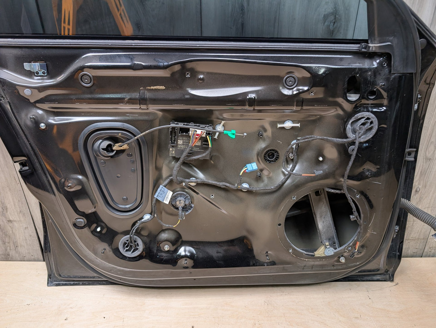 *17-19 OEM AUDI A4 S4 Front Left Driver Side Door Shell Black A2/ Y9B