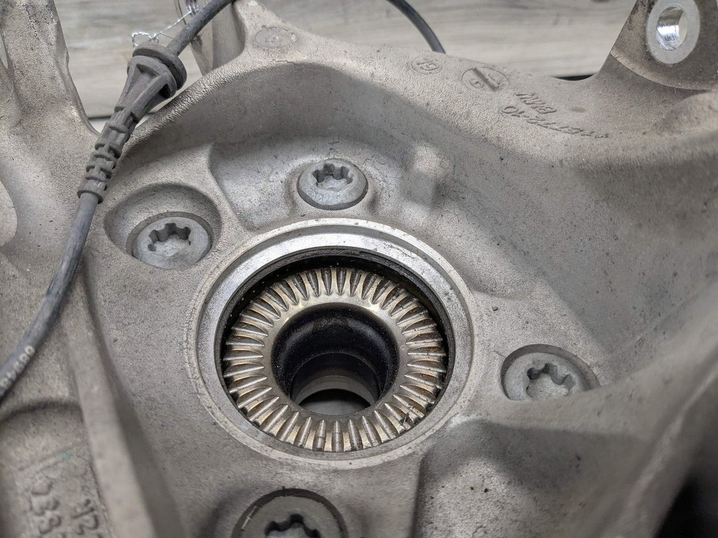 OEM BMW G20 330 M340 REAR Right Passenger Knuckle Wheel Hub Spindle Bearing