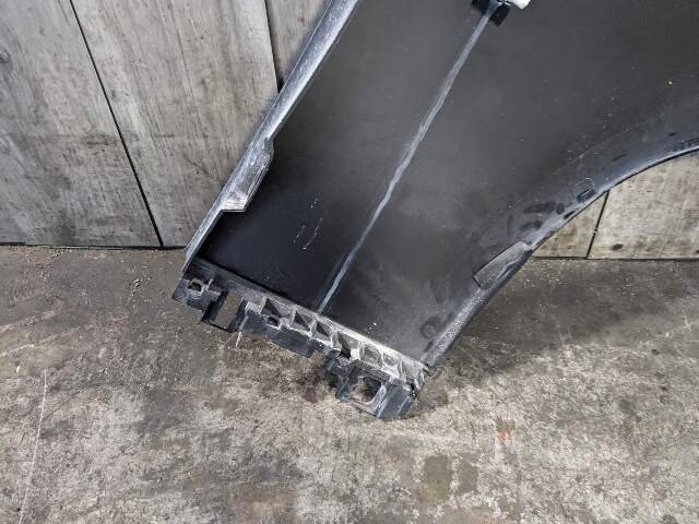*TAB BROKEN* 07-13 OEM BMW E92 E93 328 335 Left Driver Side Fender Panel Black