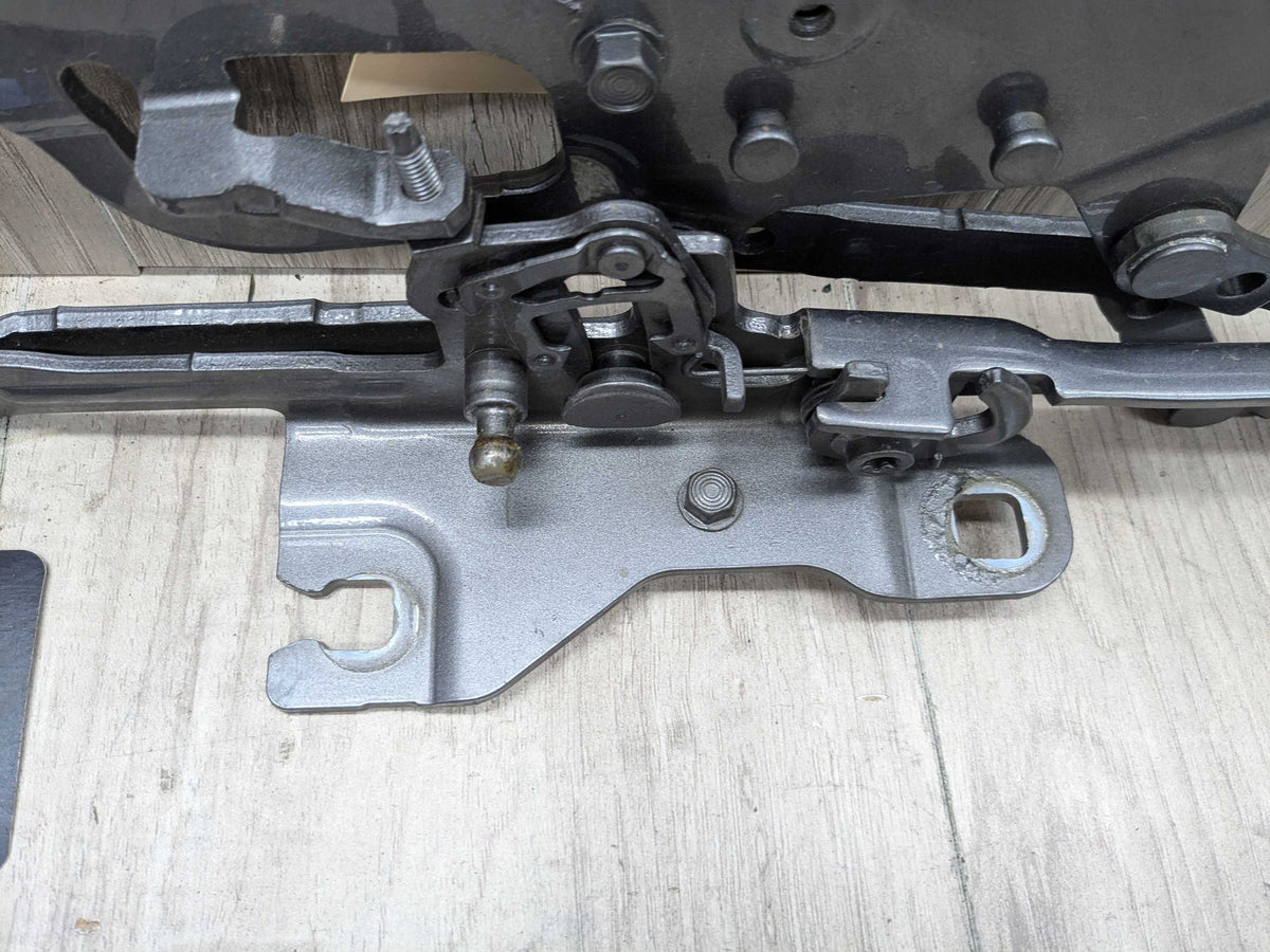 OEM BMW F15 F16 F85 F86 X5 X6 Left Right Hood Hinge Support Bracket SET