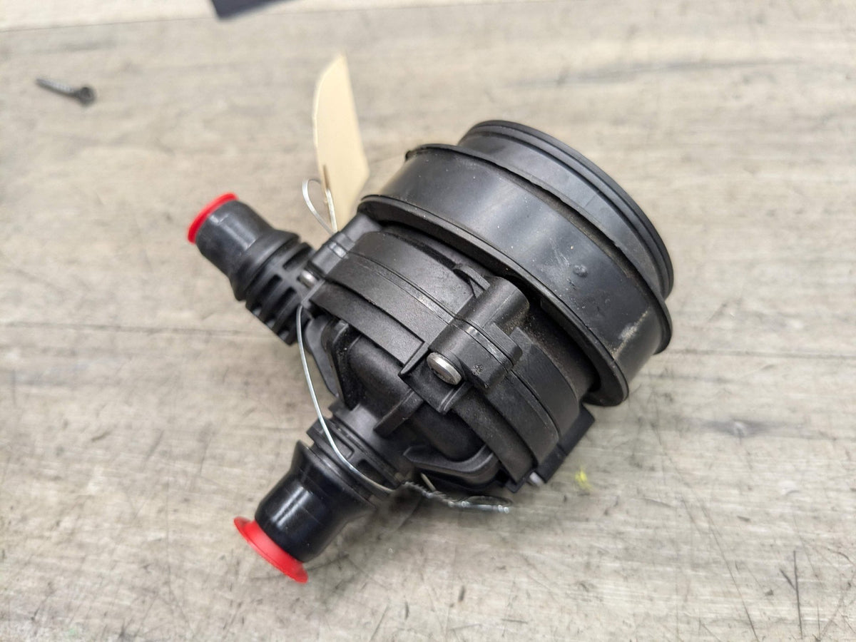 OEM BMW G01 G05 G20 G23 G30 Engine B46 B58 Auxiliary Electric Water Pump Cooling