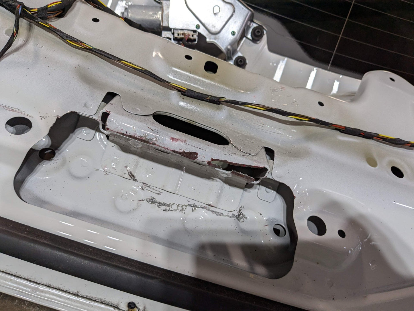 18-23 OEM BMW F39 X2 Rear Liftagte Tailgate Trunk Lid Tail Gate Upper Door White 300