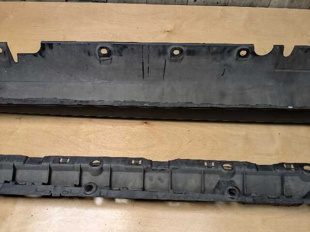 *14-18 OEM BMW F15 X5 Right Passenger Side Skirt Rocker Panel Molding w/ Bracket
