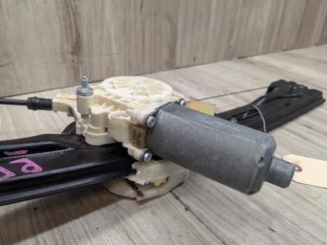 07-13 OEM BMW E70 X5 X5M Rear Right Passenger Side Door Window Regulator