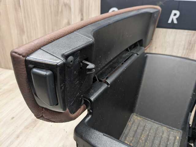 14-19 OEM BMW F15 F16 X5 X6 Front Center Console Arm Rest Leather TERRA