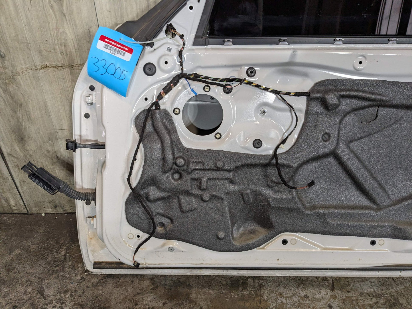 *14-20 OEM BMW F22 F23 F87 M2 Front Right Passenger Side Door Shell Panel White White Mineralweiß Metallic (A96)