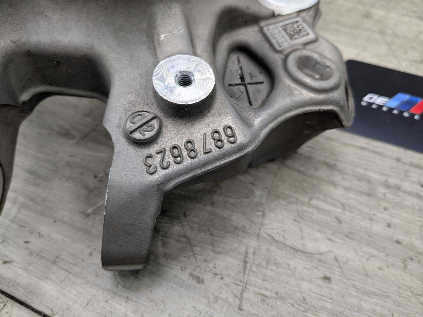 19-25 OEM BMW G20 330 M340 REAR Left Driver Knuckle Wheel Hub Spindle Bearing