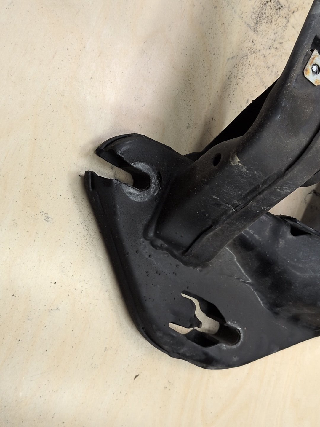 OEM BMW E70 F15 F16 F85 F86 X5 X6 Transmission Crossmember Support Mount Bracket