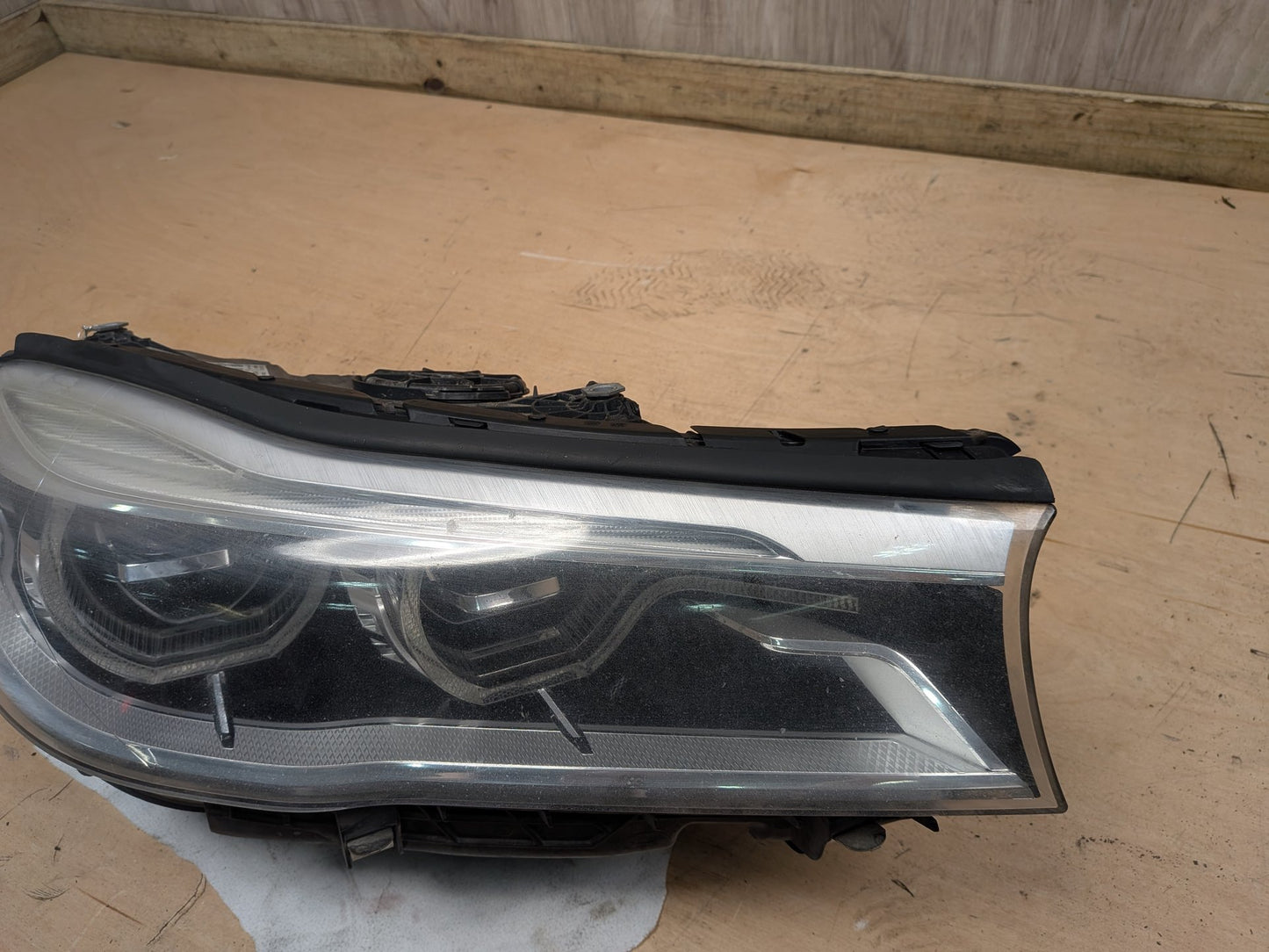 16-19 OEM BMW G12 740 750 Right Passenger LED ICON Adaptive Headlight COMPLETE