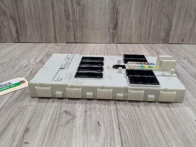 OEM BMW F22 F30 F32 F33 F36 F80 F82 Body Control Junction Box Module FEM