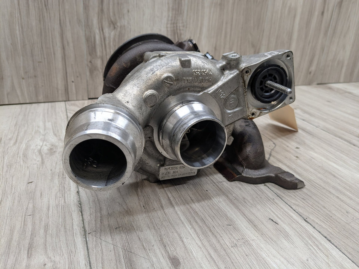 OEM BMW G01 G20 G22 G23 G26 G30 G42 330 430 530 Turbo Charger w Manifold B46 K